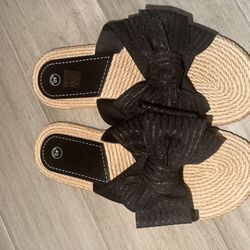 Black Bow Flats