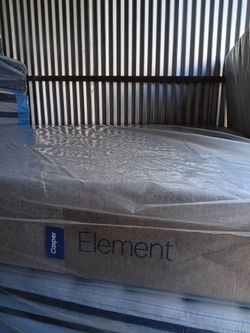NEW  KING SIZE MEMORY FOAM CASPER MATTRESS