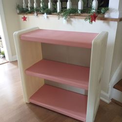 Little Tikes Bookshelf