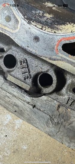 Ford 302 Stock Cylinder Heads E7te