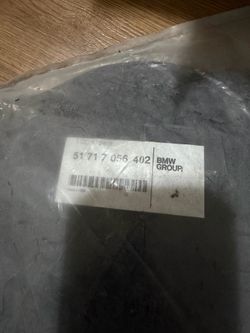 Upper Cover - BMW (51-71-7-056-402)