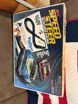 AFX Speed Steer Enduro Race Set Slotless Racing w/ Track, Controllers, 2 Cars