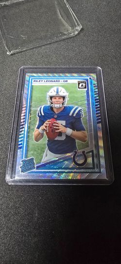 2025 Panini Donruss Optic - Rated Rookie Riley Leonard #255 Wave Prizm /300 (RC)