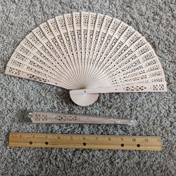 Expandable Hand Fan