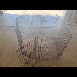 Indoor Metal foldable Dog Gate, each Panel is 24in x 36in