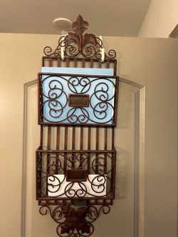 Hanging letter rack