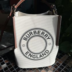 Burberry England Peggy Bucket Small Tote