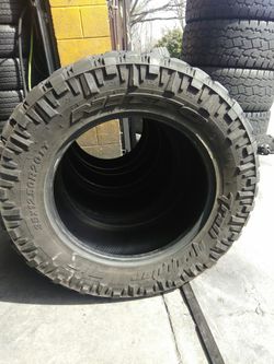 35-12-50-20 Nitto mud terrain