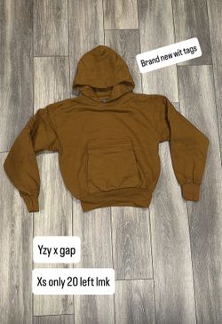 YZY X GAP size XS