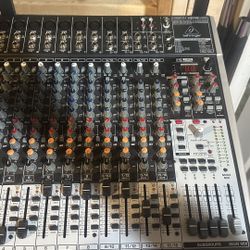 Professional BEHRINGER X2442 Mixer