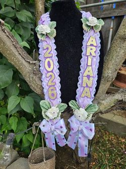 Graduation leis