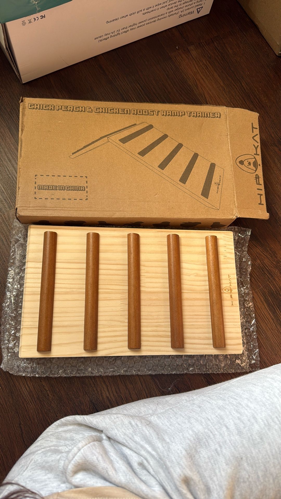 Chicken Roost And Perch. Chicken Ramp 