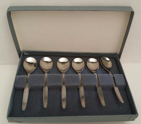 Spoons SS -6 boxed MICHSAF MCM 18/10- Israel sm.tiny Spoons.