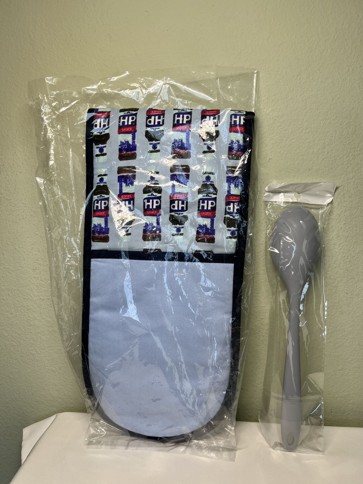 New! Pot Holder & Trivet, Silicone Spoon 2 Pc.