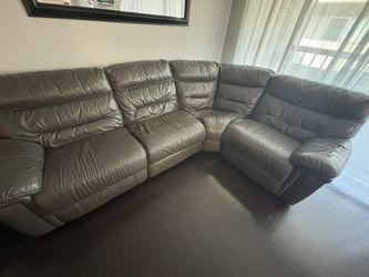 Leather Couch With Reclining Seats