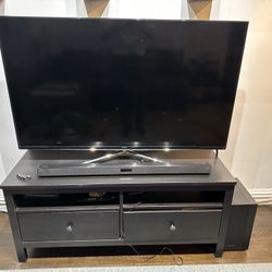 Tv Stand / Entertainment Center
