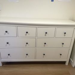 Dresser Ikea Hemnes