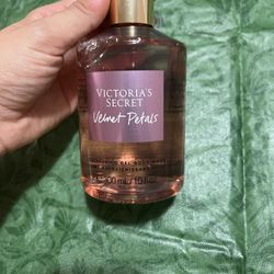 Victoria Secret  Refeshing Gel Body Wash