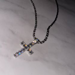 [Moissanite Cross] Moissanite Cross Pendant - 0.5 Carat, 5mm on 60cm Twisted Chain Necklace