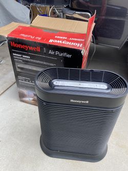 Air purifier. Honeywell HPA300