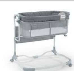 Baby Bassinet with Wheels and Mesh Sides