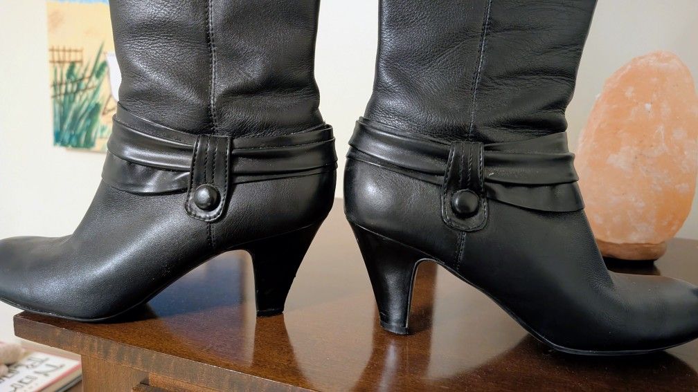 Black Leather Boots