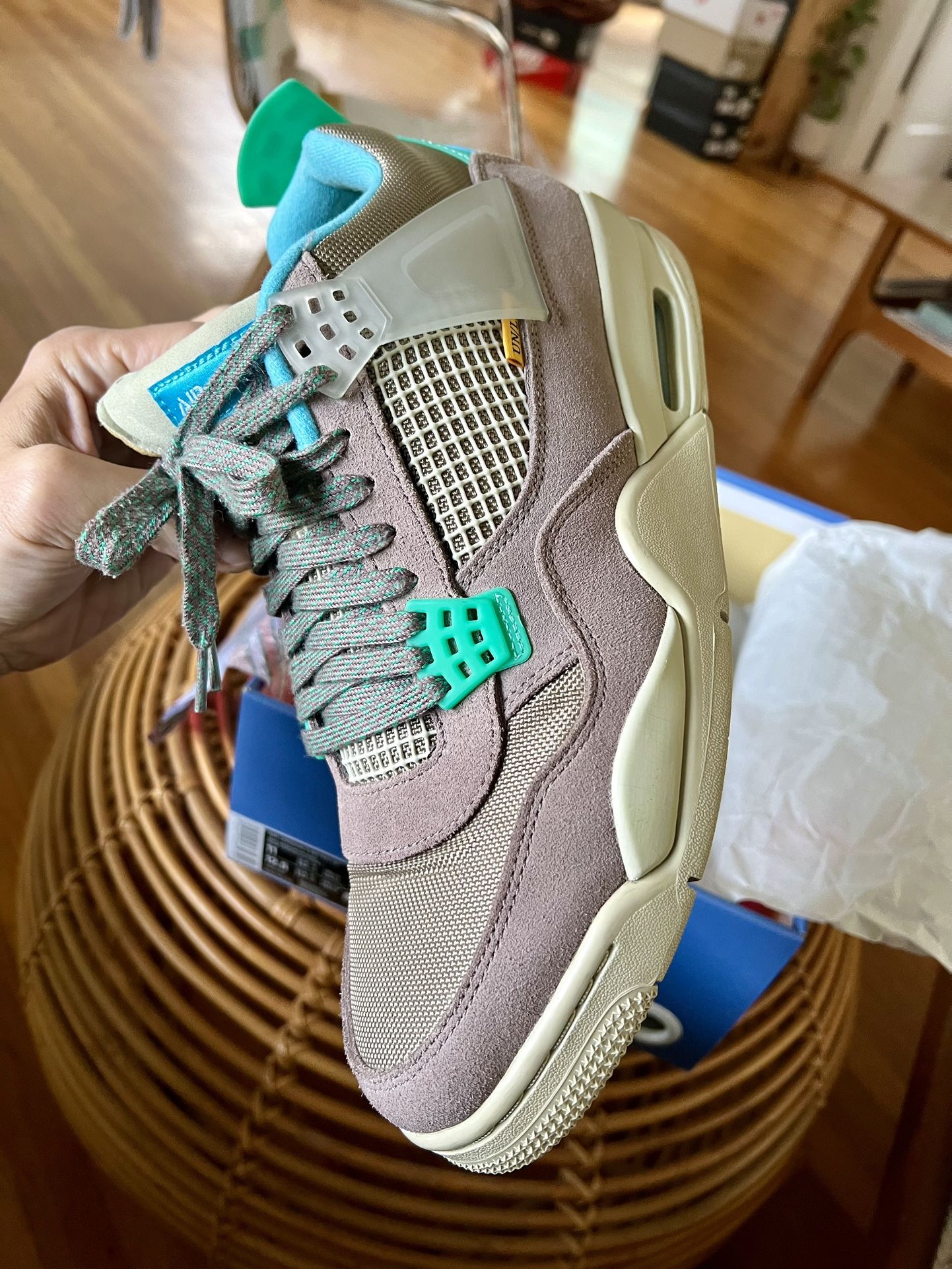 Air Jordan 4 Retro Union Taupe Haze