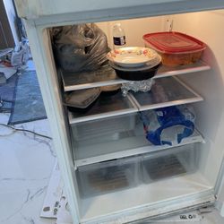 Refrigerator Works Perfect 