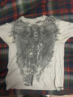 grunge old skull shirt