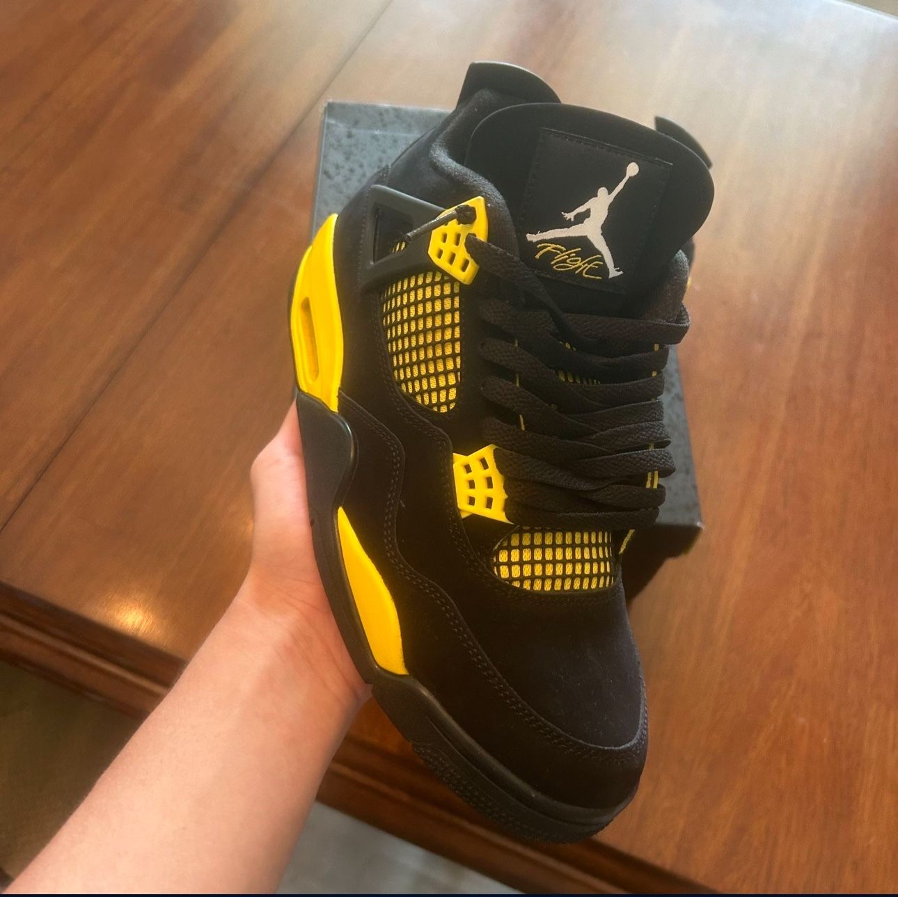 jordan 4 thunder’s