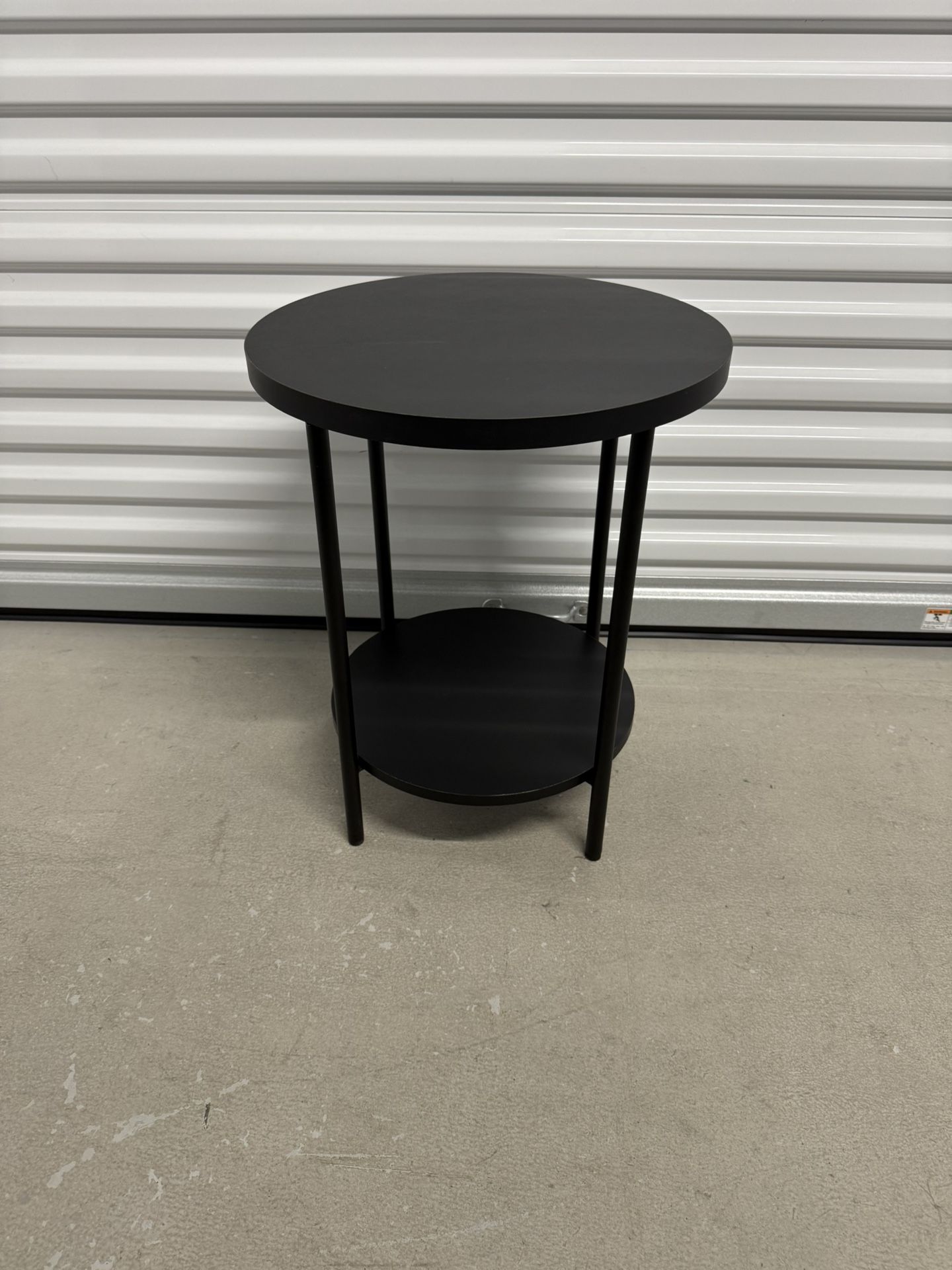 Small Round Two Tier End Table (18” Diameter)