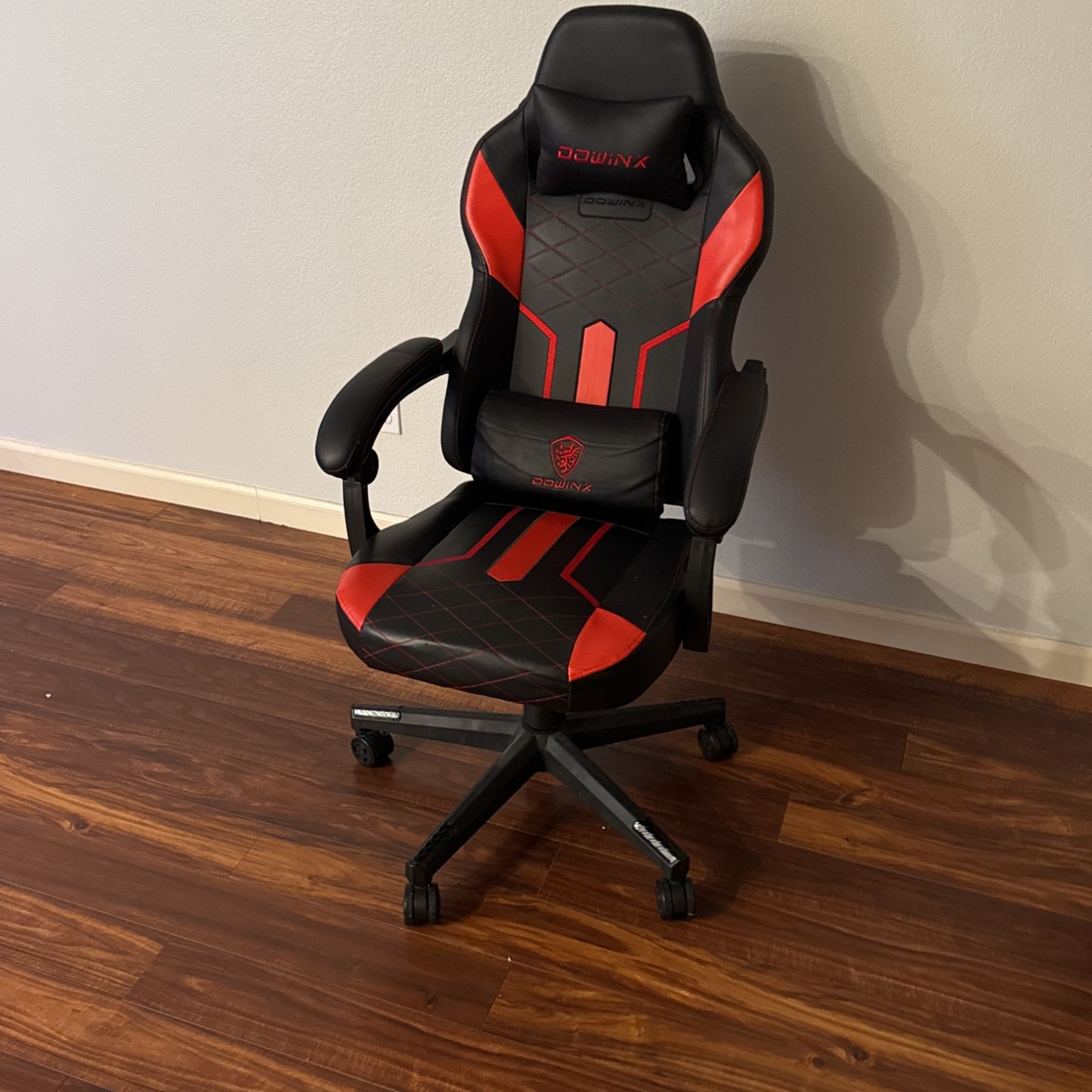 Gaming Chair By DownX