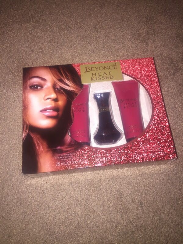 Smell goods for the ladies for Valentine's Day