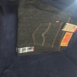 501 Levi's 35x32 Shrink to Fit 