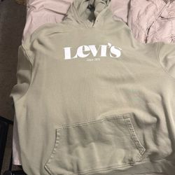 Levi Hoodie