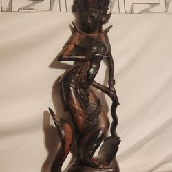 vintage solid wood statue 20x7x4