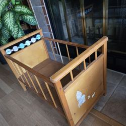 Vintage Doll Crib