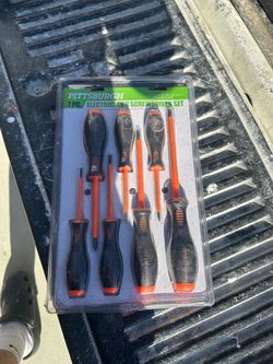 Electrician's screwdriver set