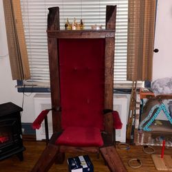 Throne ; Homemade Throne / Man-cave Chair