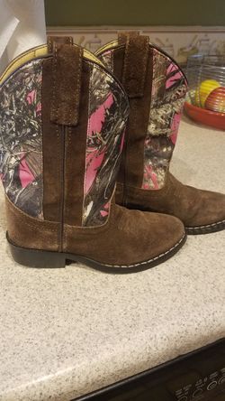 Girls boots
