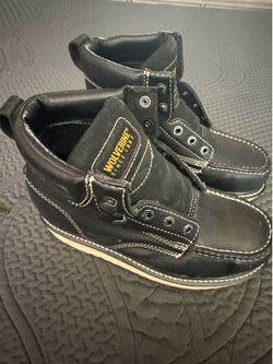 e Wolverine moc-toe work boots, size Men’s US 8