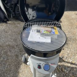 Brand New Char-Broil Grill (propane Included) 