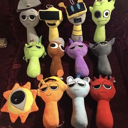 12 SPRUNKI PLUSH DOLLS 9” ALL FOR 55 firm price EXECELLET CONDITION