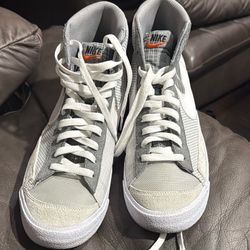 Nike Blazer Mid 