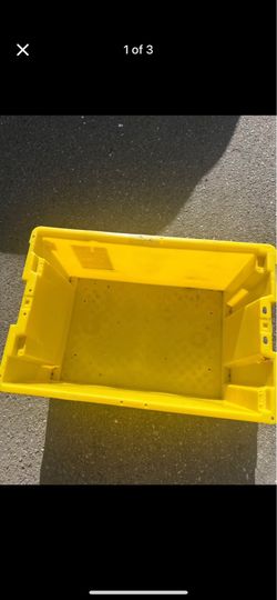20  HARD PLASTIC CONTAINERS FOR FOOD OR STORAGE