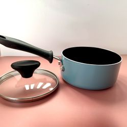 Non-Stick 1 Quart Saucepan With Lid 