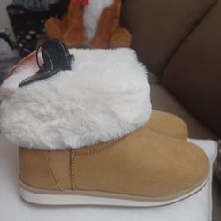New Boots  Warm Lining Faux Fur Easy On /off
