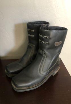 Women’s Milwaukee riding boots