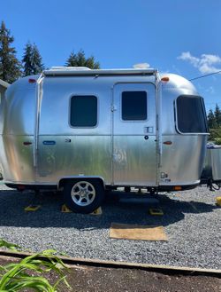 2021 Airstream Bambi 16RB – Excellent Condition – Ready for Adventure!