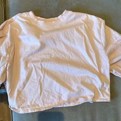 Gymshark Size Small Cropped Tee